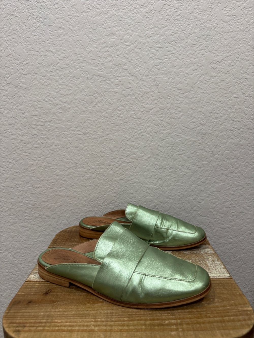 Free People At Ease Loafer Mule Metallic Green Size 38 / 8 - Picture 4 of 8